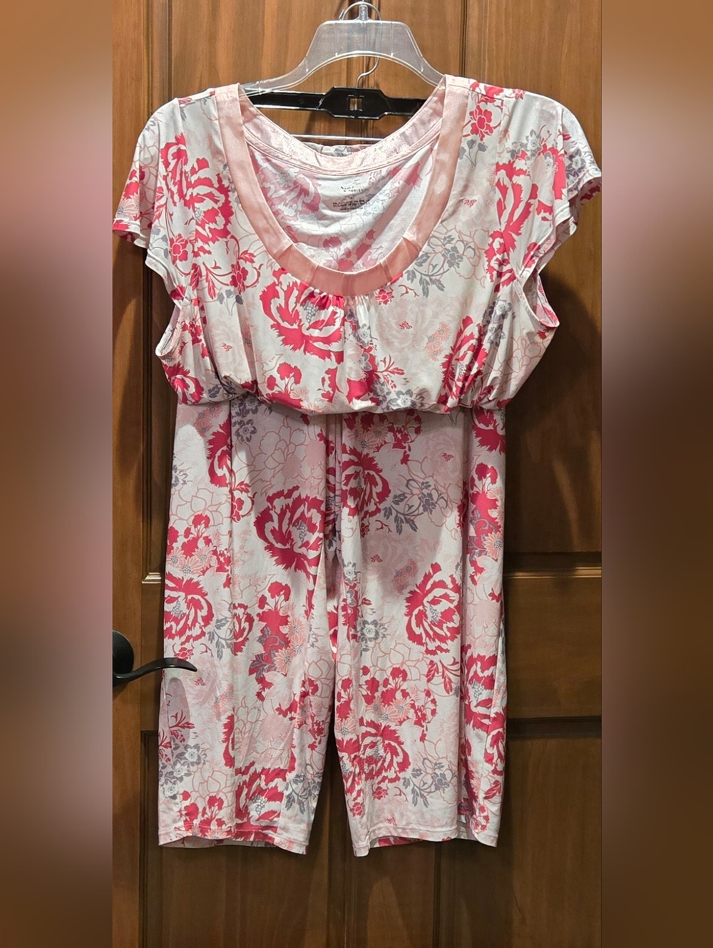 Secret Treasures Cream and Pink Floral Short Sleeve Pajama Set